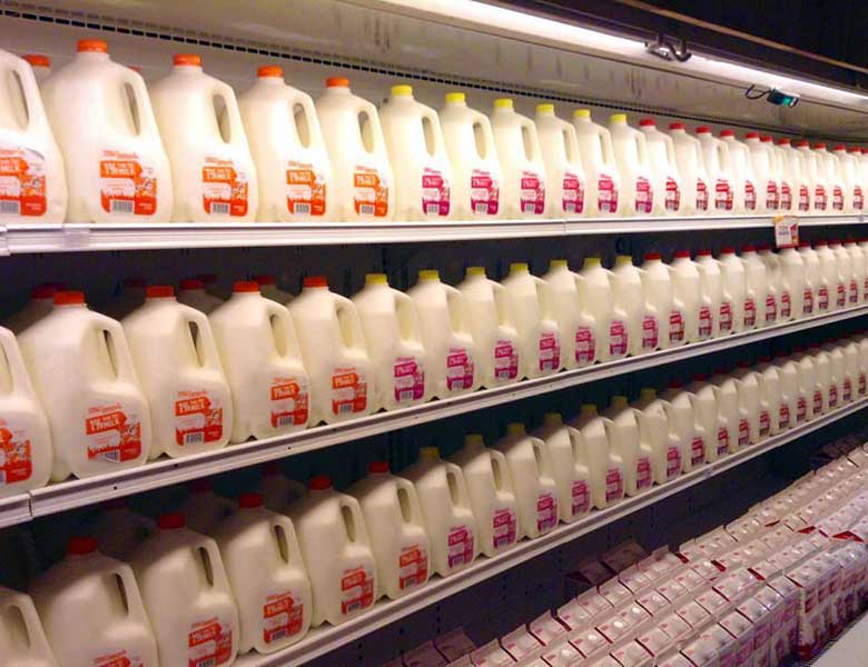 نورپردازی سوپر مارکت ممکن است روی مواد مغذی شیر تأثیر منفی بگذارد