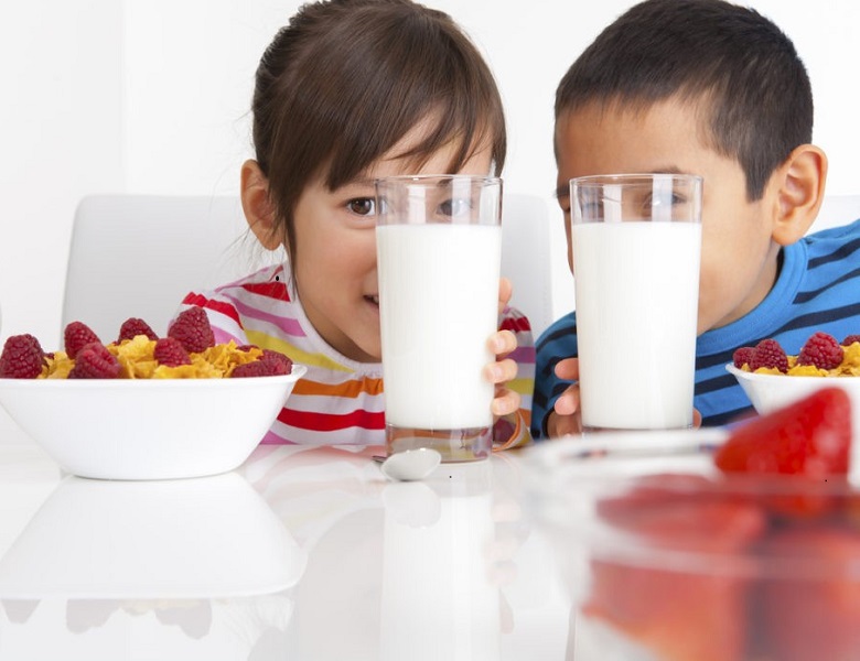 Which one is better for kids, low-fat or whole-fat milk
